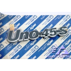 Znak modelu Uno "Uno 45 S"