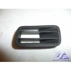 Kratka wewnętrzna wentylacji Fiat UNO (89-10) / ELBA (91-96) / MILLE (94-97) / FIORINO (93-00), strona lewa, kolor: czarny, w desce rozdzielczej